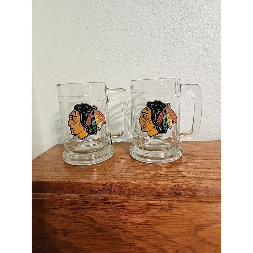 Vtg Chicago Blackhawks Heavy Bottom Glass Applied Pewter Logo Beer Mug 16 oz (2)
